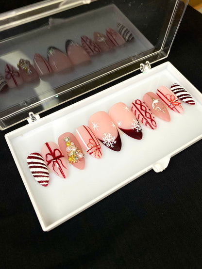 Christmas Press-On Nails, Christmas Nails, Holiday Nails, Handmade Nails.